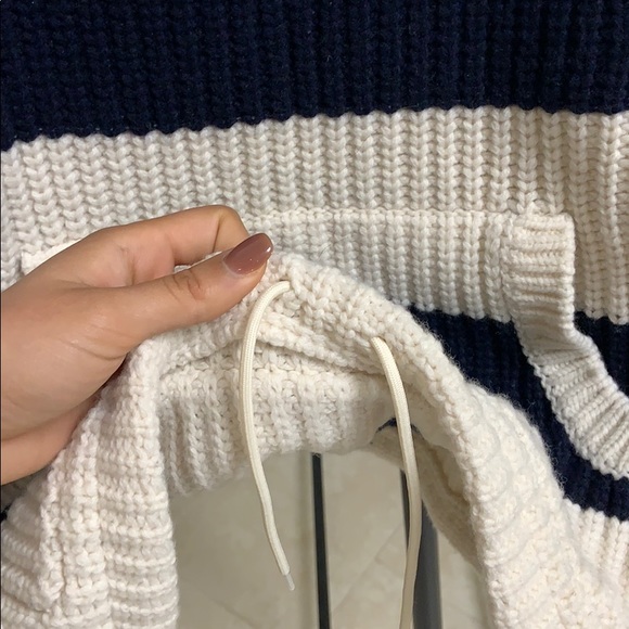 NWT Knit/ Chunky Sweater - Picture 5 of 9